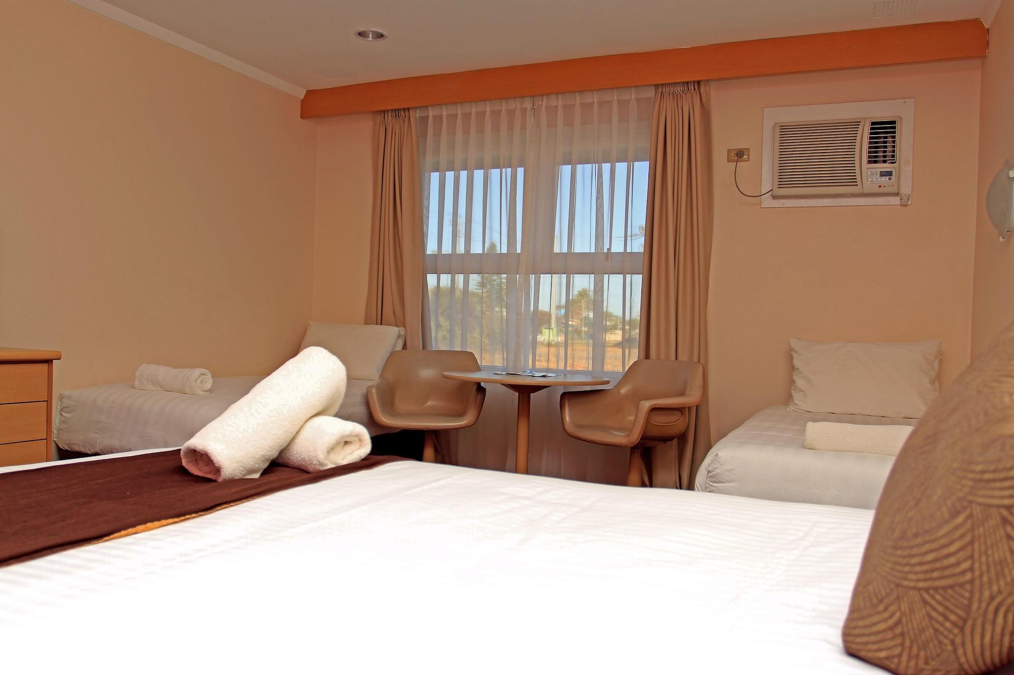 Hospitality Carnarvon, Surestay Collection By Best Western Экстерьер фото